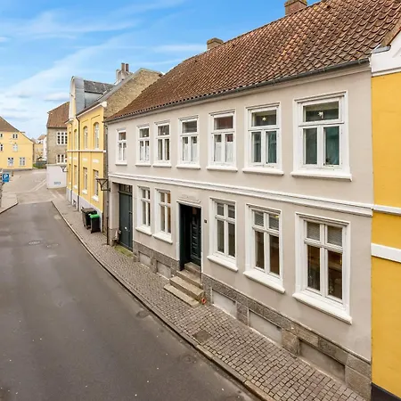 Atmospheric In Haderslev's Old Town Apartment *
